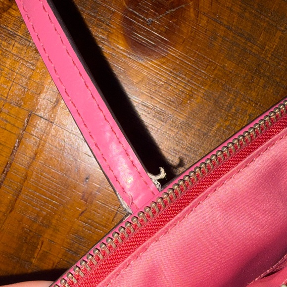 Coach Vintage Y2K Quilted Tote Bag: Rose Pink Signature, Patent Leather Trim - Picture 11 of 16